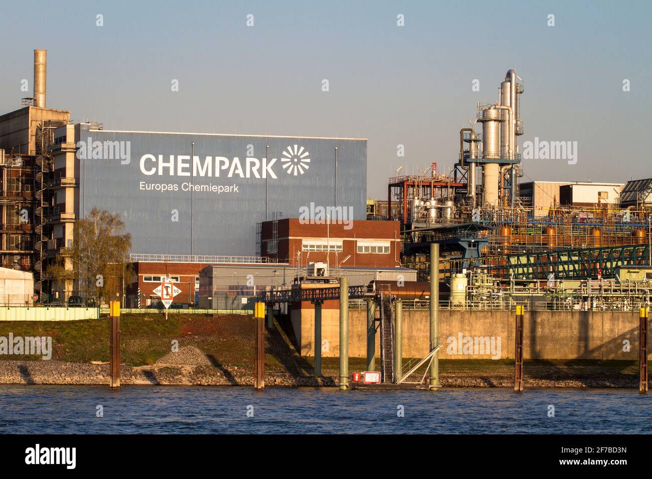 view over the Rhine to the Chempark, former known as the Bayerwerk, Leverkusen, North Rhine-Westphalia, Germany.   Blick ueber den Rhein zum Chempark, Stock Photo