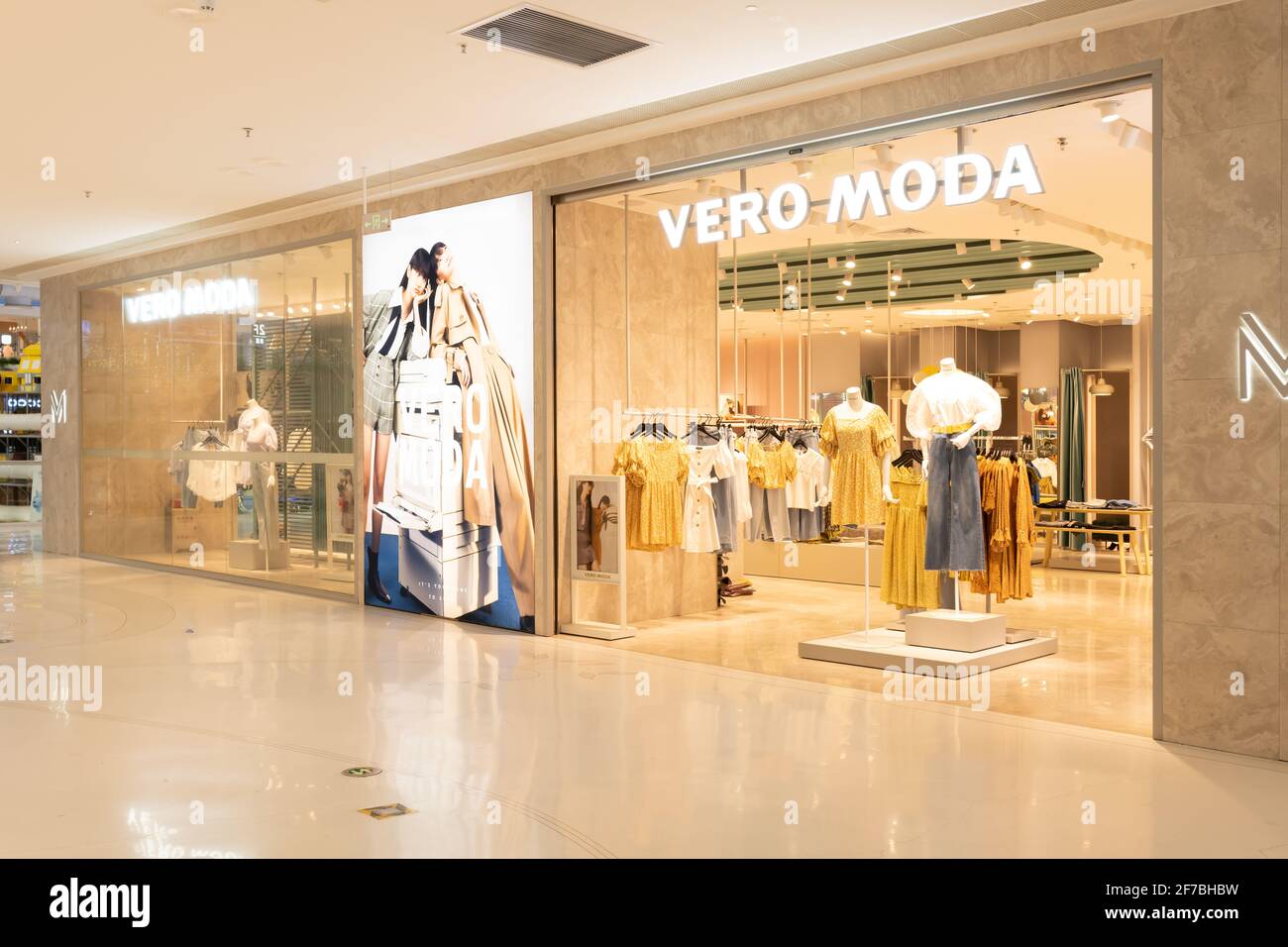 Også hævn Stor mængde Vero Moda Logo High Resolution Stock Photography and Images - Alamy