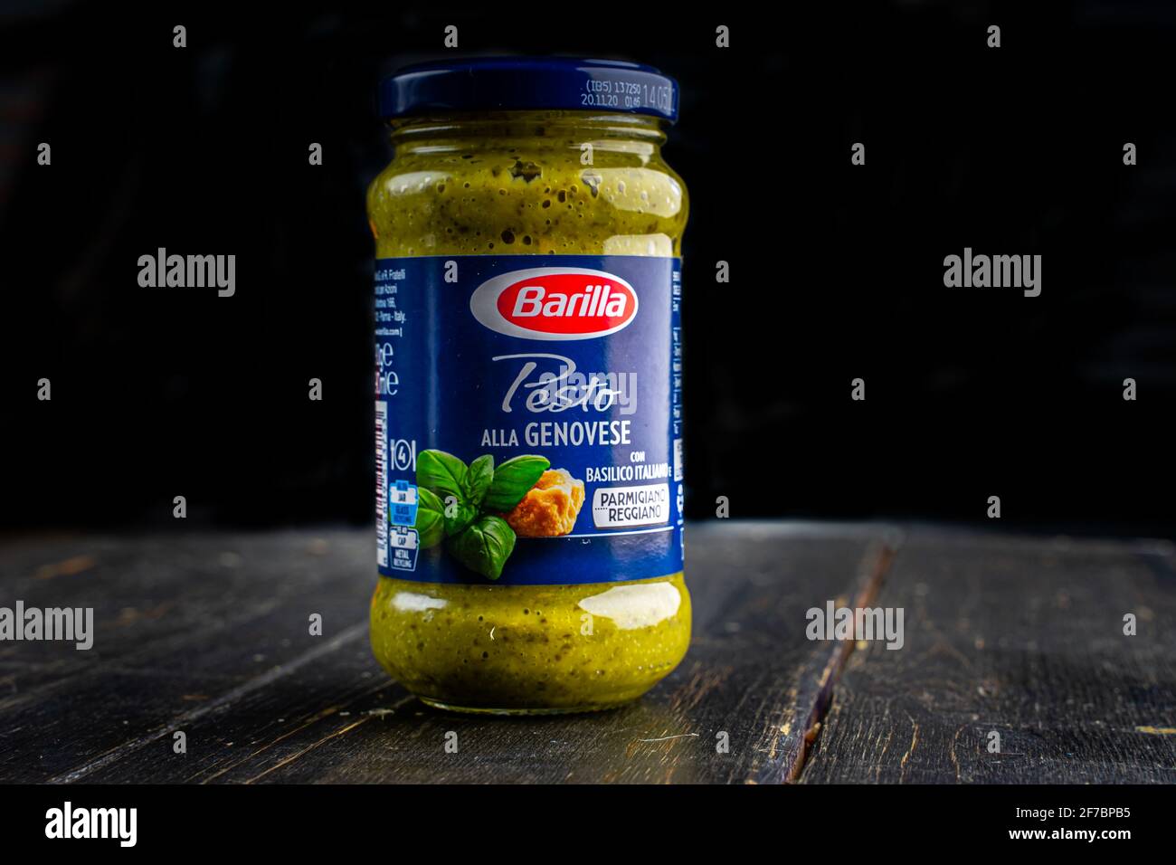 home Genovese glass for Alamy Photo jar cooking Barilla pesto Stock food Alla sauce - on