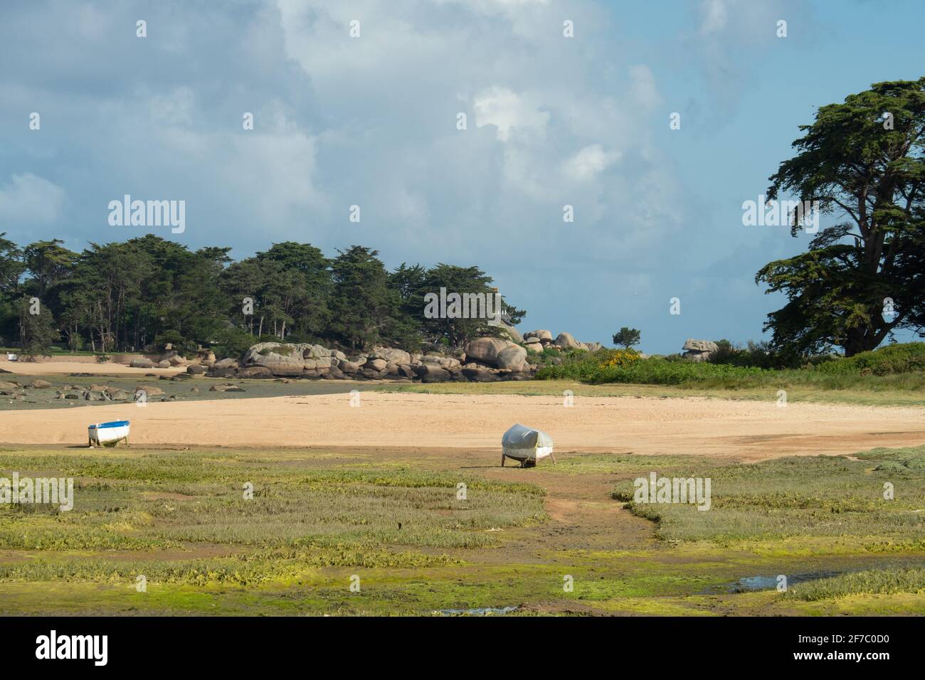 Plage of Tourony in Bretagne, France, at low tide Stock Photo - Alamy