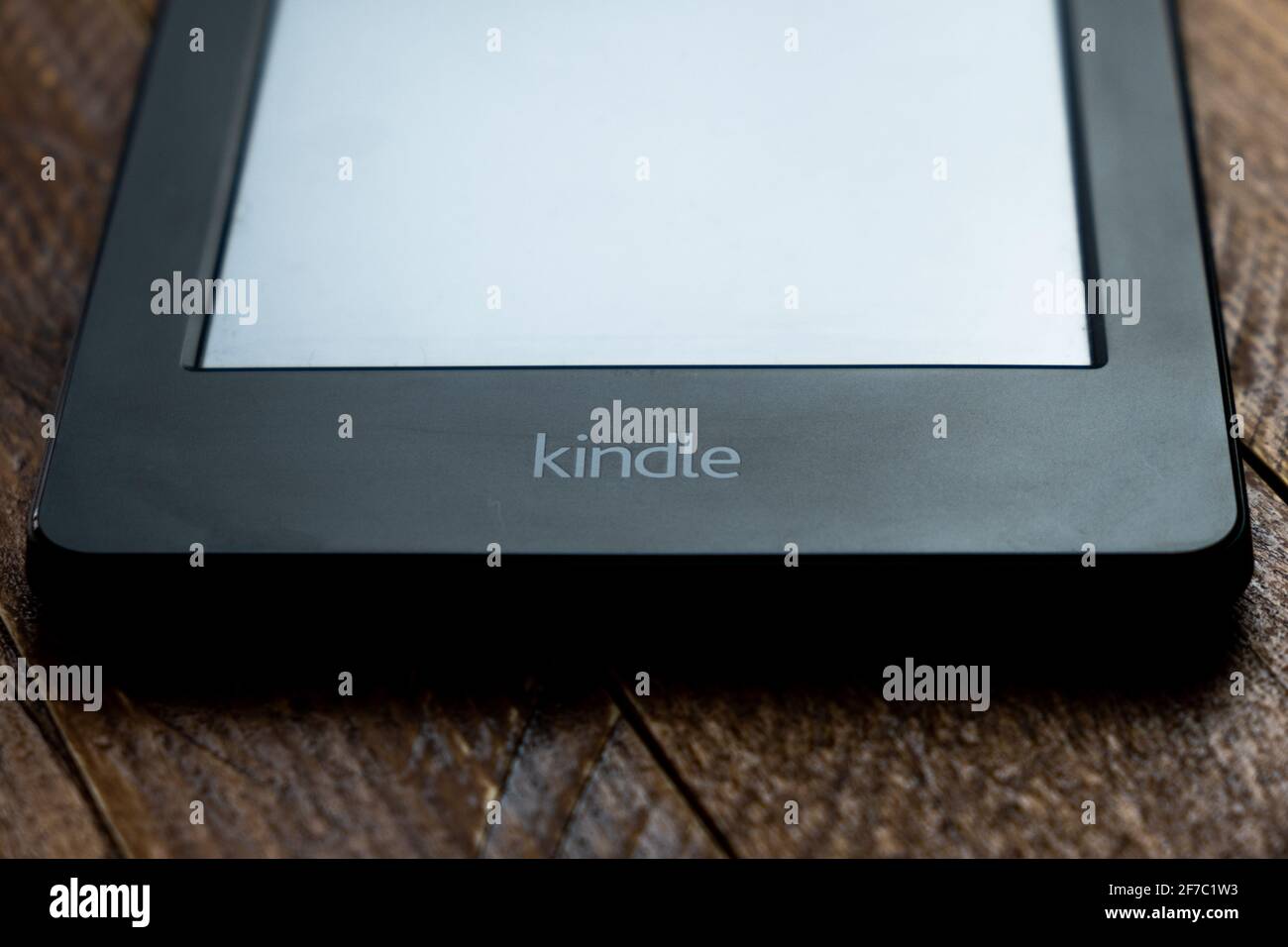 Amazon Ereader Logo Read logo hi-res stock photography and images - Alamy