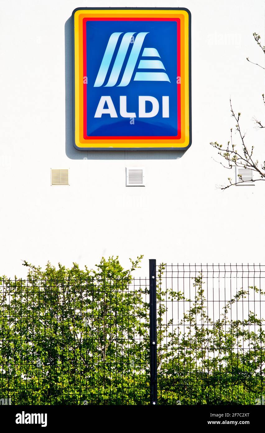 Aldi Clifton Moor, York, England Stock Photo Alamy