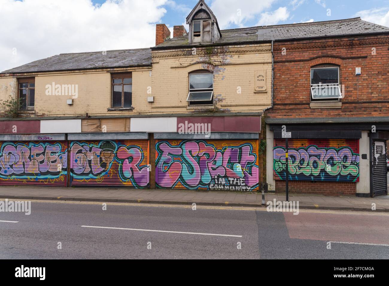Graffiti on shops hires stock photography and images Alamy