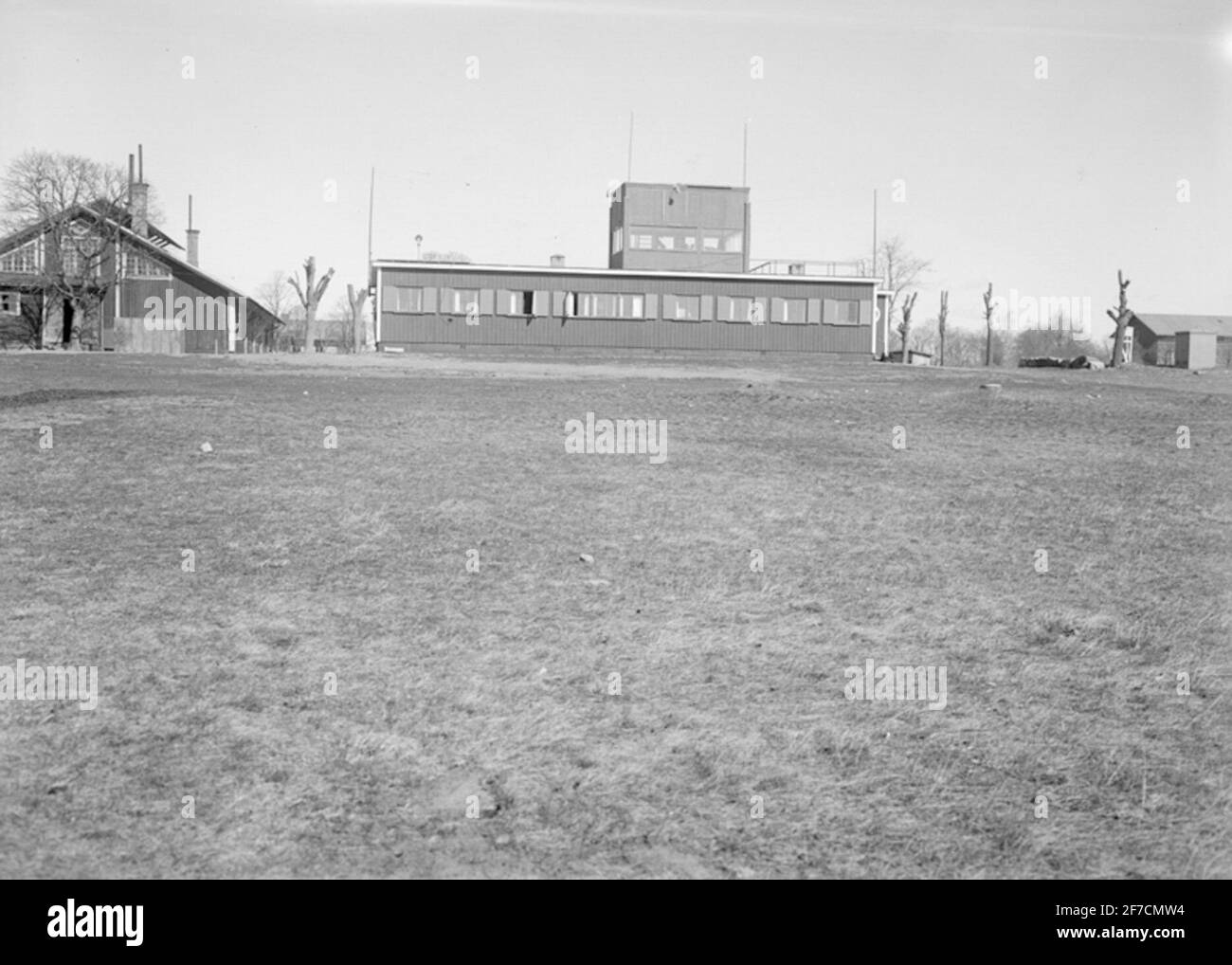 Command center on F 3 ore. Command center and traffic guide tower on F