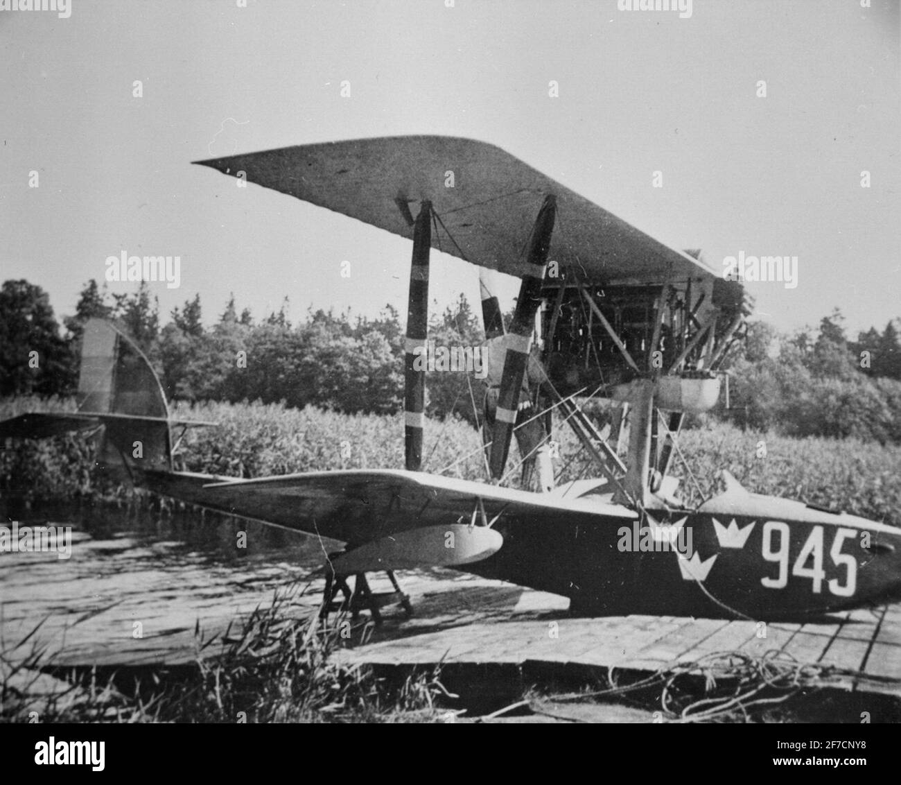 Airplane Macchi M.7 by Lake Roxen, 1920s Motifs Airplane Macchi M.7