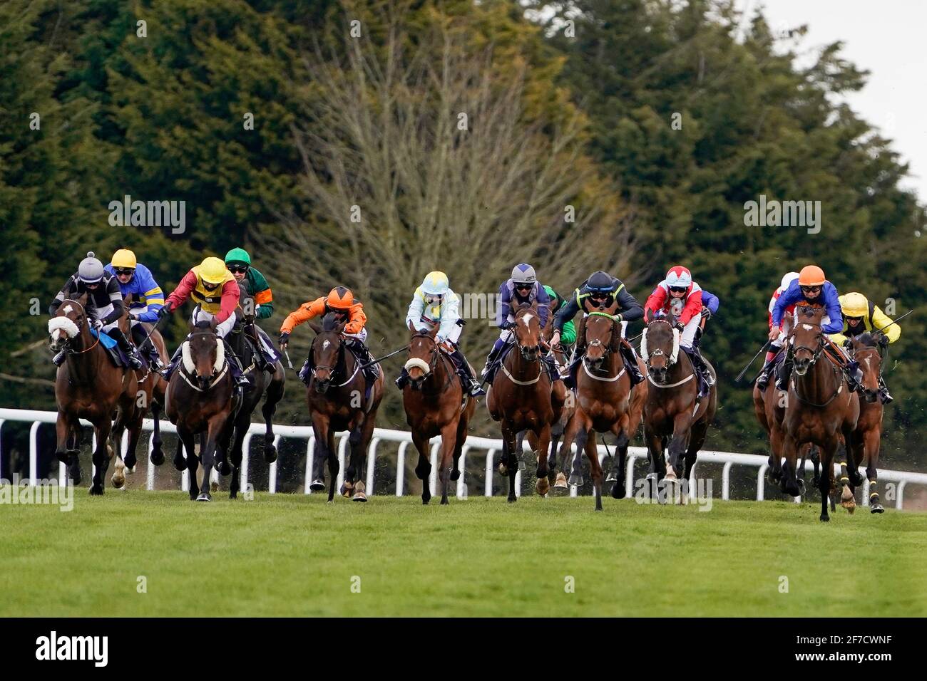 Clog Na Fola ridden by jockey Ciaran McKee (fourth right) on their way to winning The CB Protection Safety Officers Handicap at Bath Racecourse. Picture date: Tuesday April 6, 2021. Stock Photo
