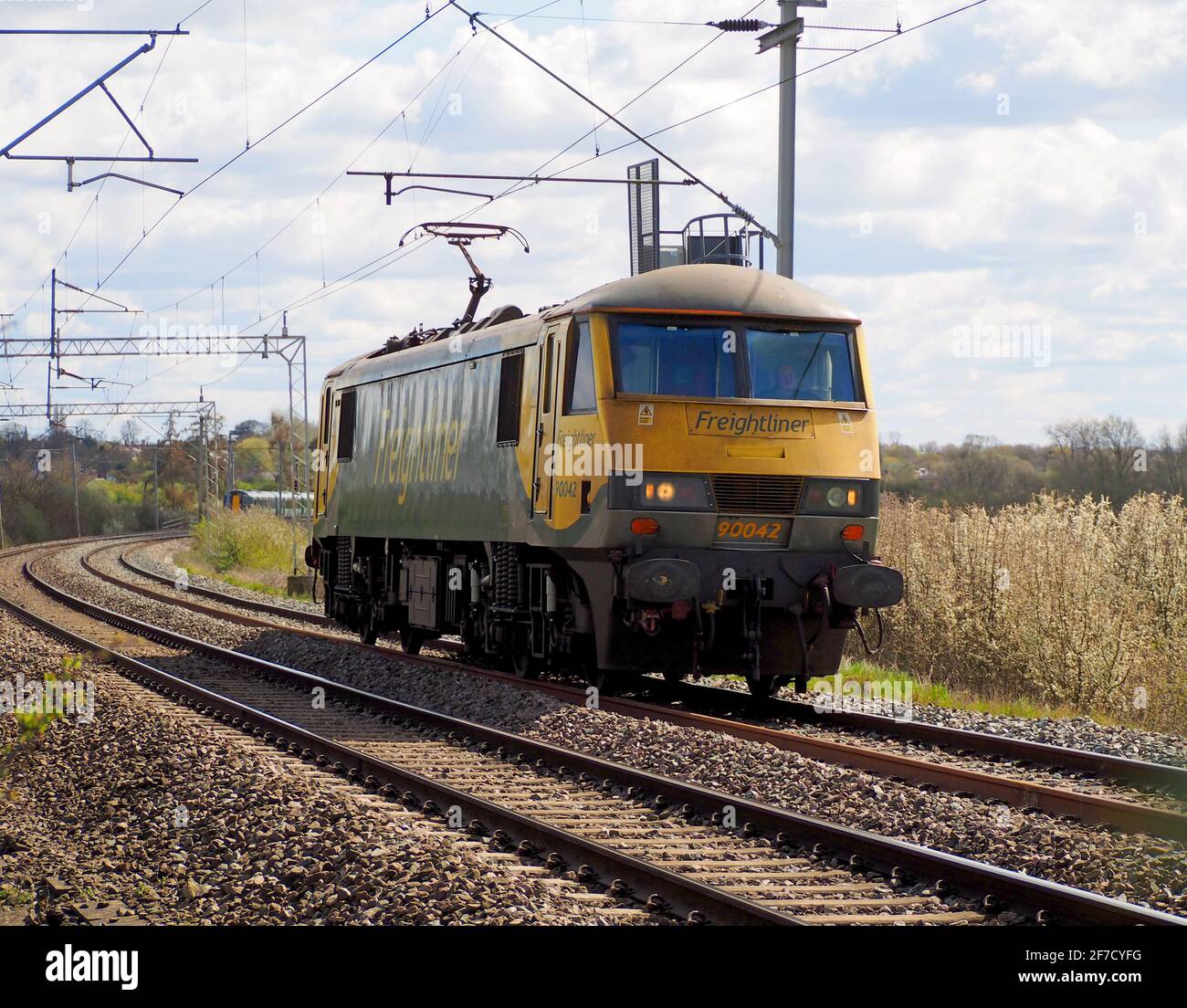 Class 90 electric locomotive hi-res stock photography and images - Alamy