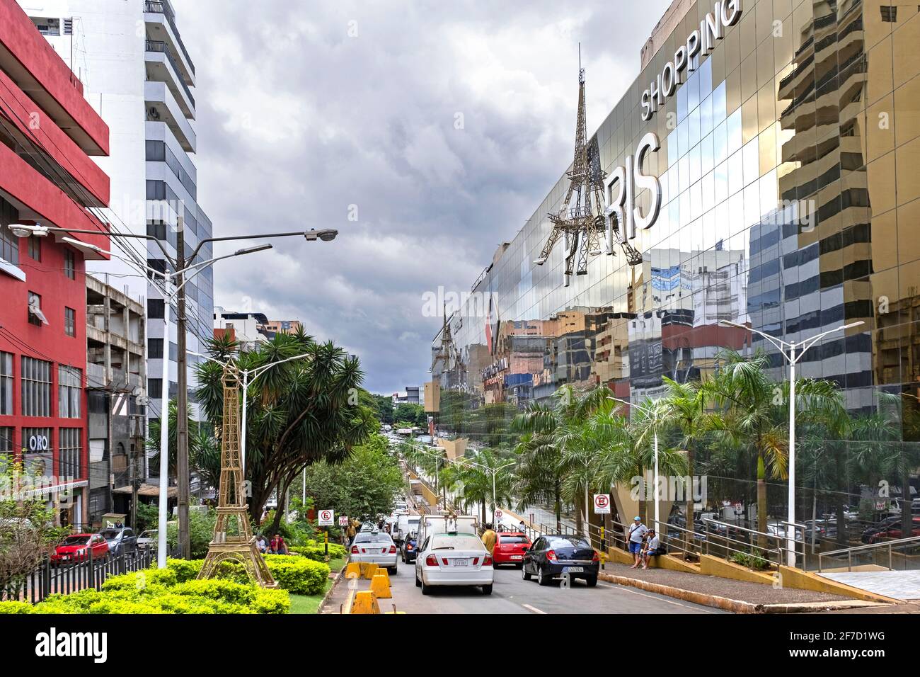 Tax free shopping mall Shopping Paris in the city Ciudad del Este, Alto Paraná, Paraguay Stock Photo