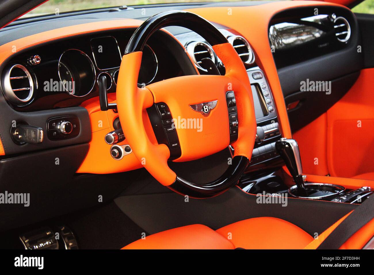 2014 Bentley Continental GT V8 S interior - Car Coach Reports