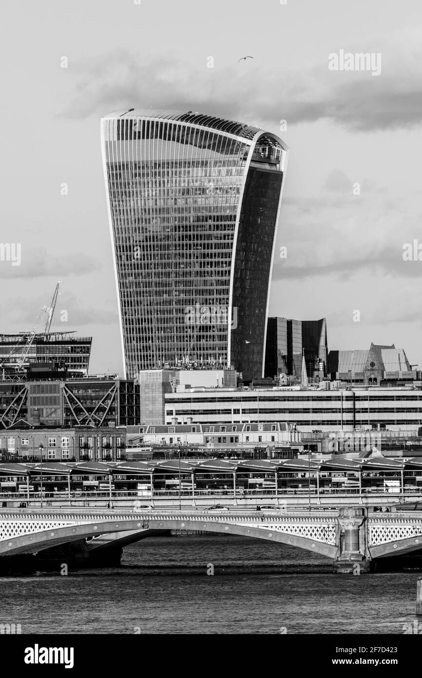 London the River Thames Stock Photo Alamy