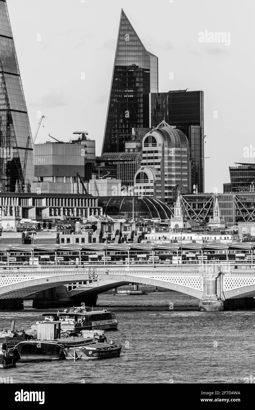 National theatre river in Black and White Stock Photos & Images - Alamy
