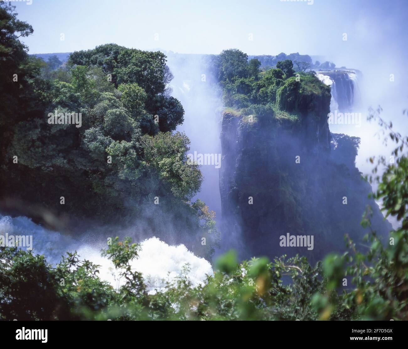 Victoria Falls (Mosi-oa-Tunya), Victoria Falls, Matabeleland, Zimbabwe Stock Photo