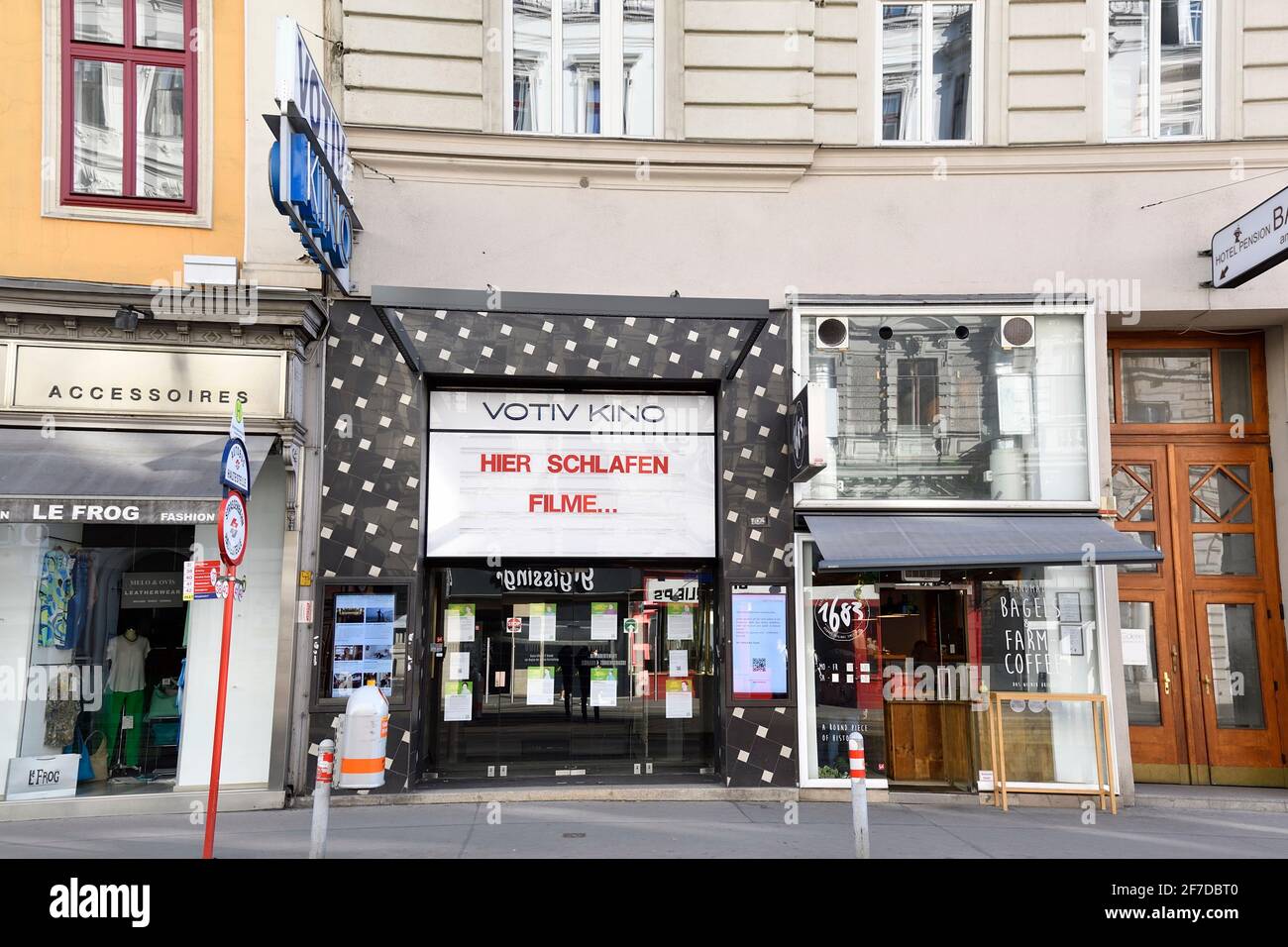 Vienna, Austria. The Votive Cinema in Vienna has been closed since November 2020 due to the corona pandemic. Inscription 'Movies sleep here' Stock Photo
