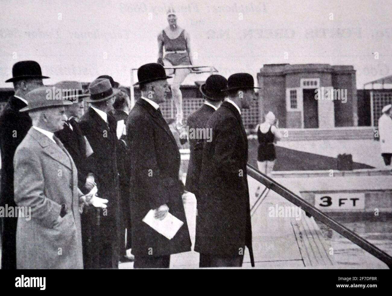 finchley open air swimming pool