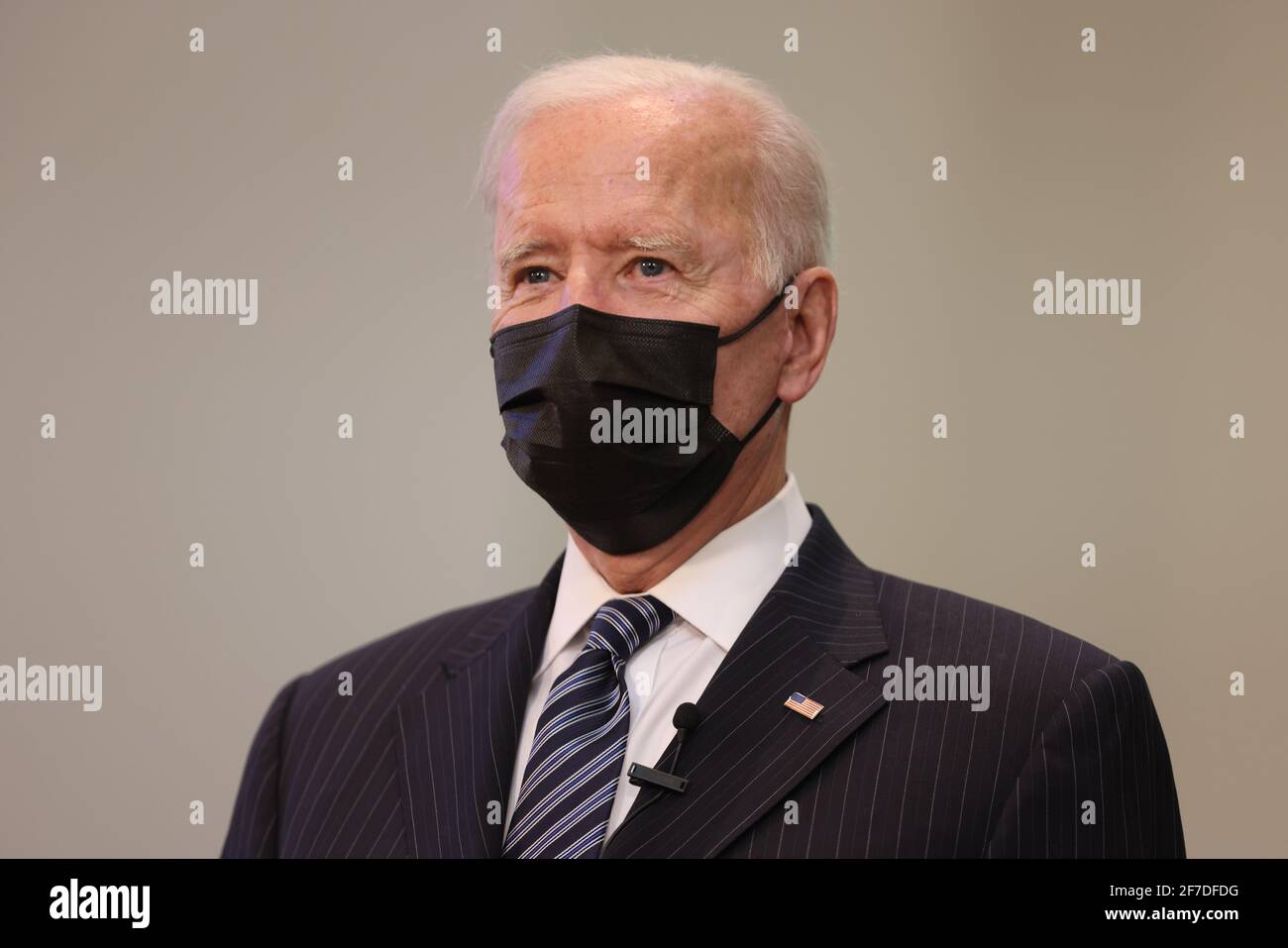 Alexandria, USA. 06th Apr, 2021. President Joe Biden visits a vaccination site at the Virginia Theological Seminary in Alexandria, VA on Tuesday, April 6, 2021. (Photo by Oliver Contreras/Sipa USA) Credit: Sipa USA/Alamy Live News Stock Photo