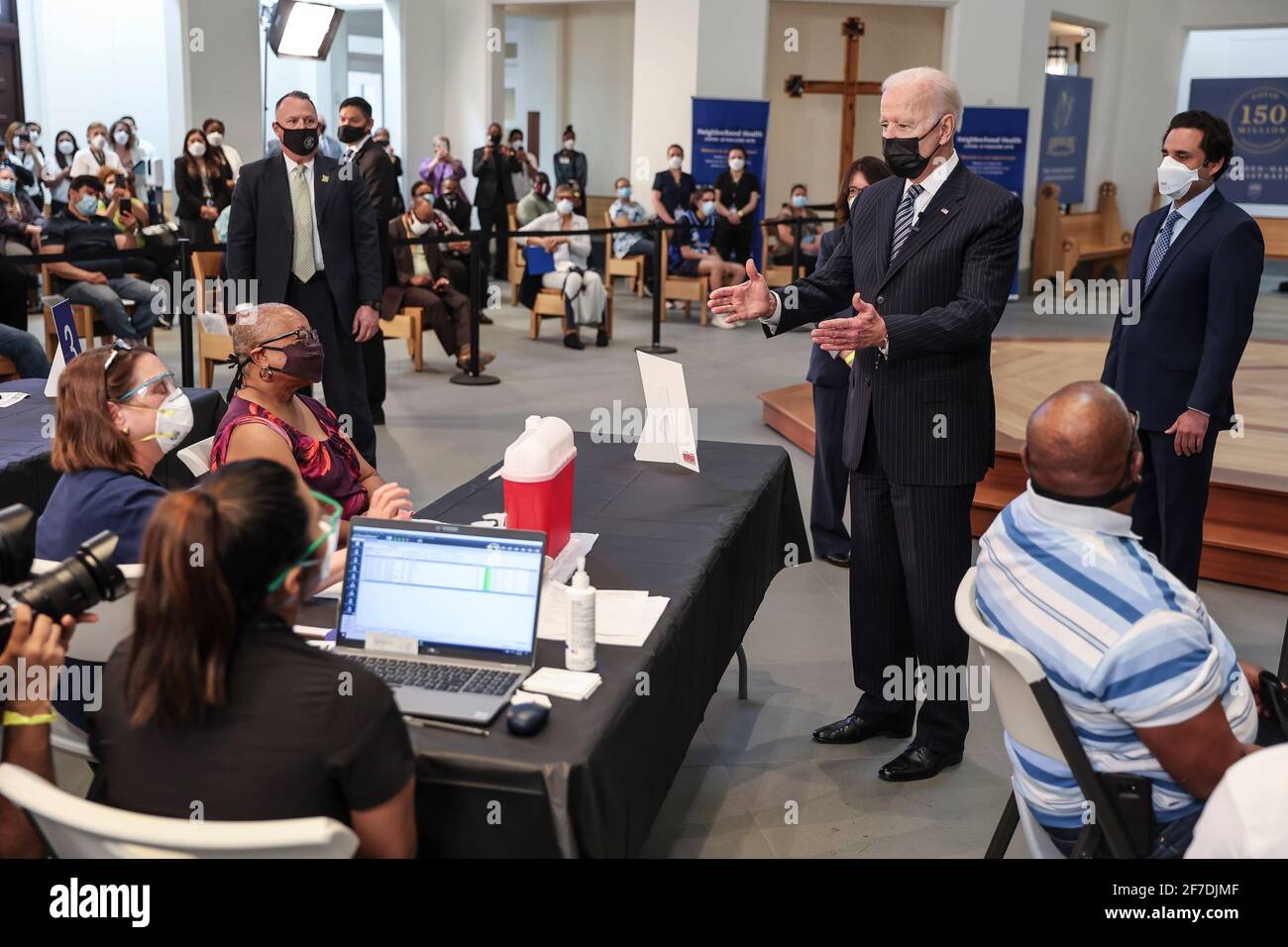 Alexandria, USA. 06th Apr, 2021. President Joe Biden visits a vaccination site at the Virginia Theological Seminary in Alexandria, VA on Tuesday, April 6, 2021 (Photo by Oliver Contreras/Sipa USA) Credit: Sipa USA/Alamy Live News Stock Photo