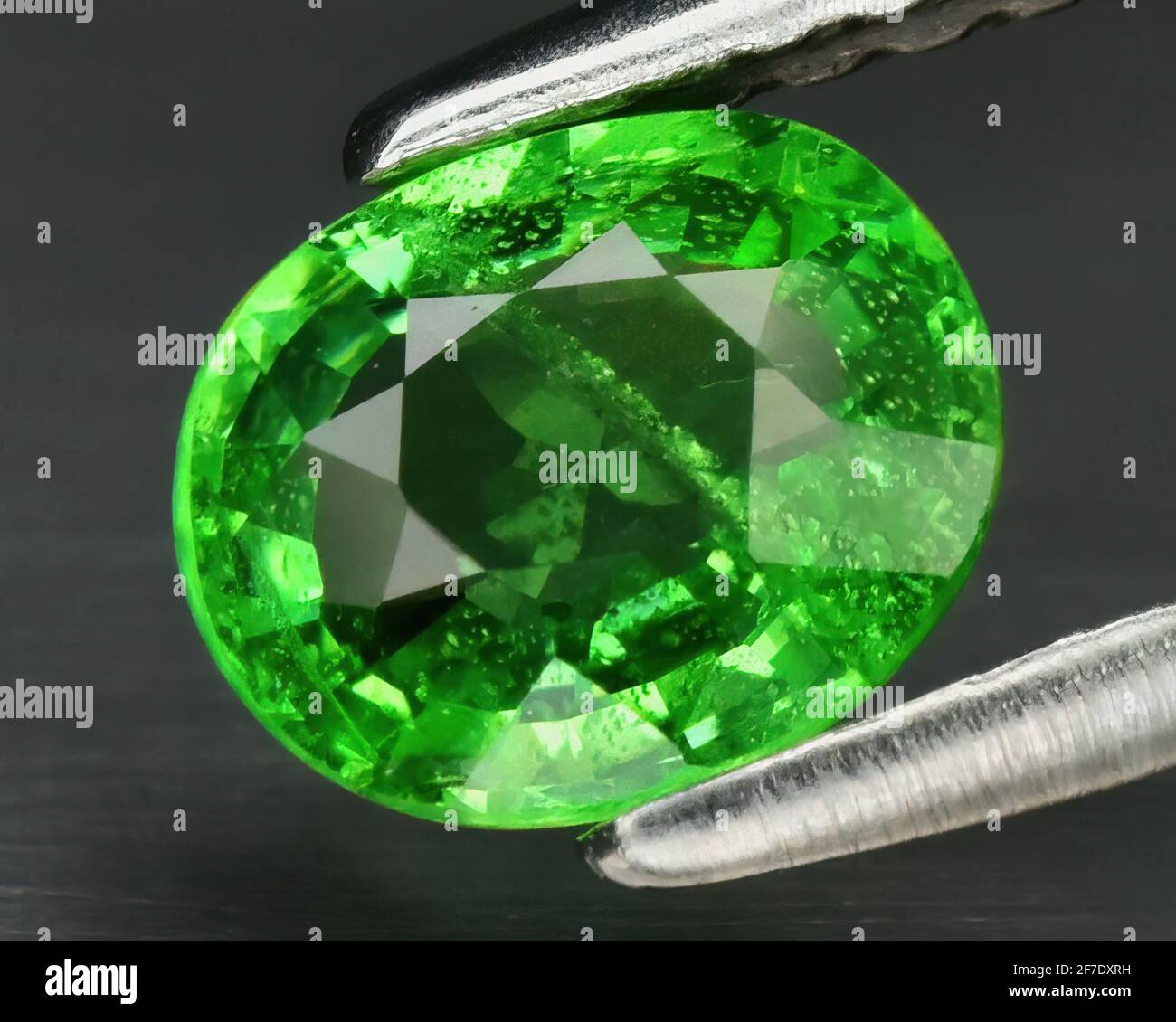 Tsavorite main image 0