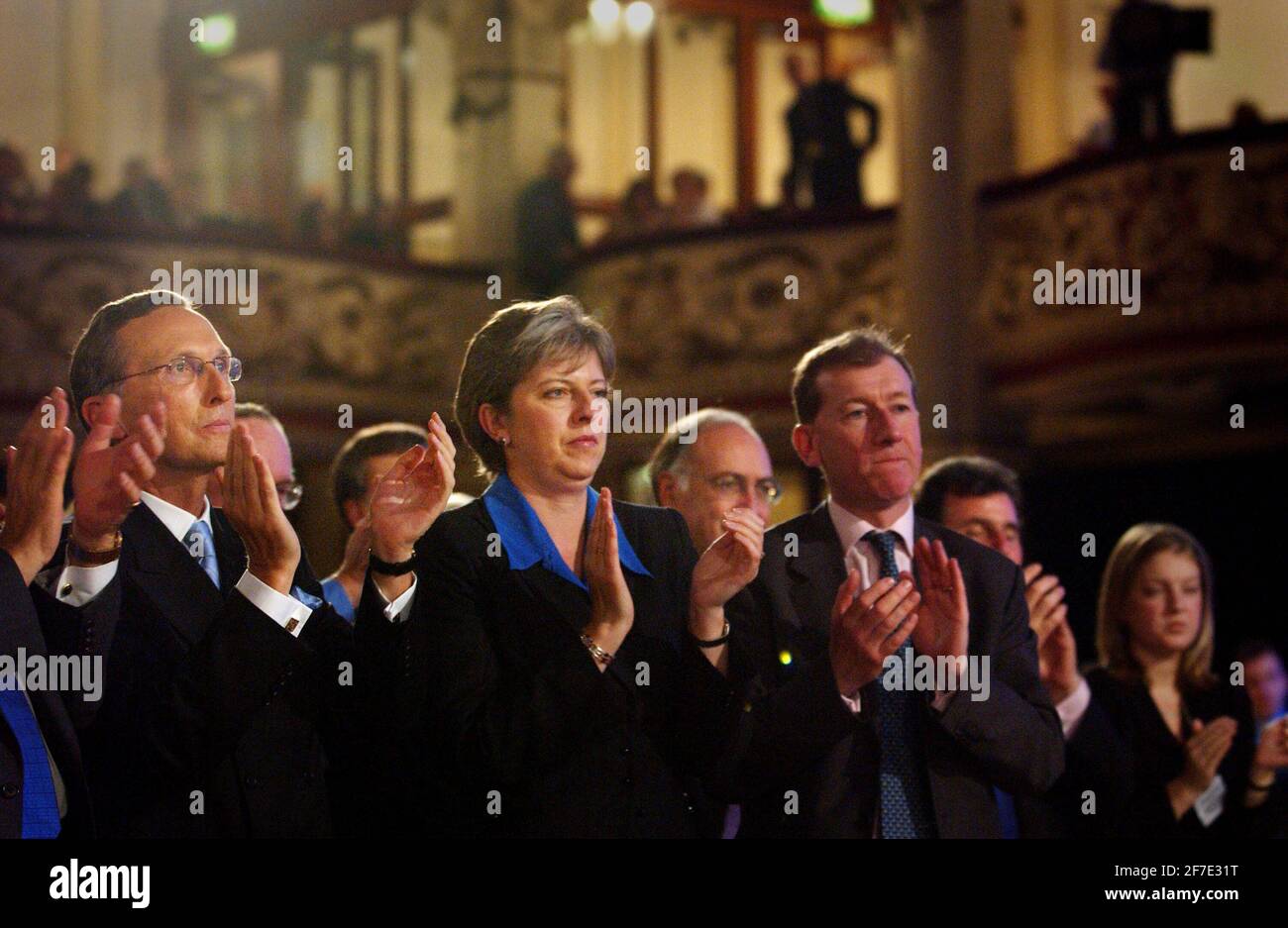 SHADOW CABINET LISTEN TO IDS SPEECH TO THE TORY CONFERENCE IN BLACKPOOL.9/10/03  PILSTON Stock Photo