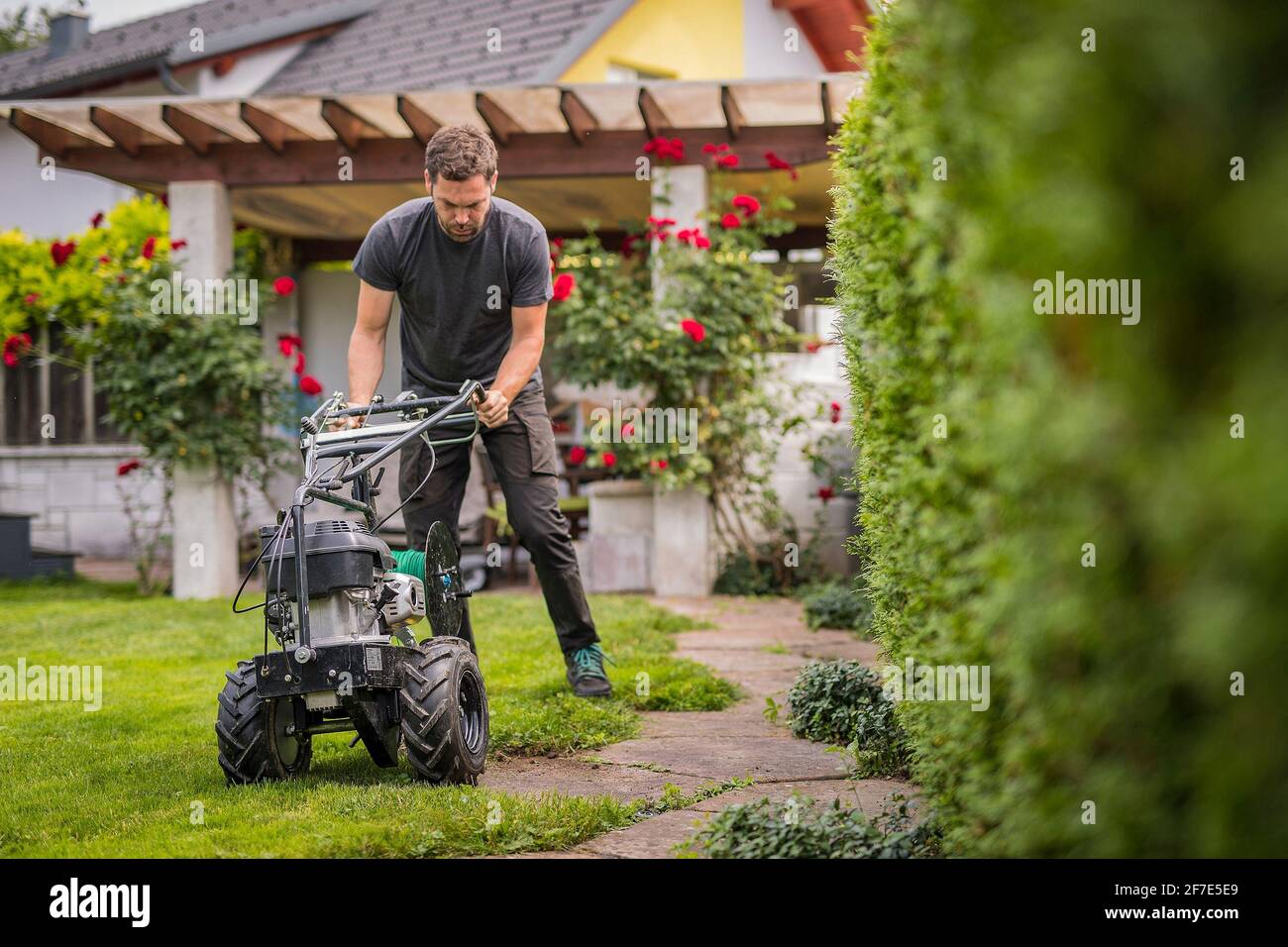 Laying underground electric cables hires stock photography and images