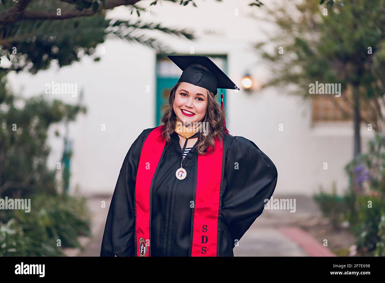 128,389 Mujer Graduacion Images, Stock Photos, 3D objects, & Vectors