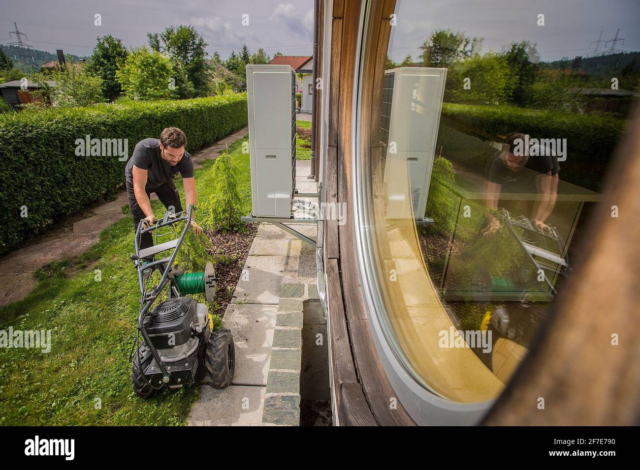 Cable laying machine with an operator used to put down cables for