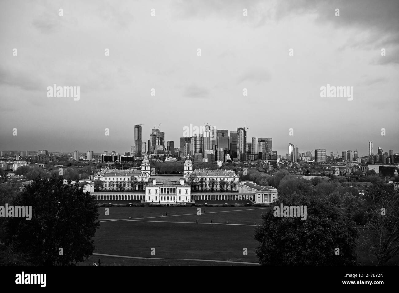 Meridian of greenwich Black and White Stock Photos & Images - Alamy
