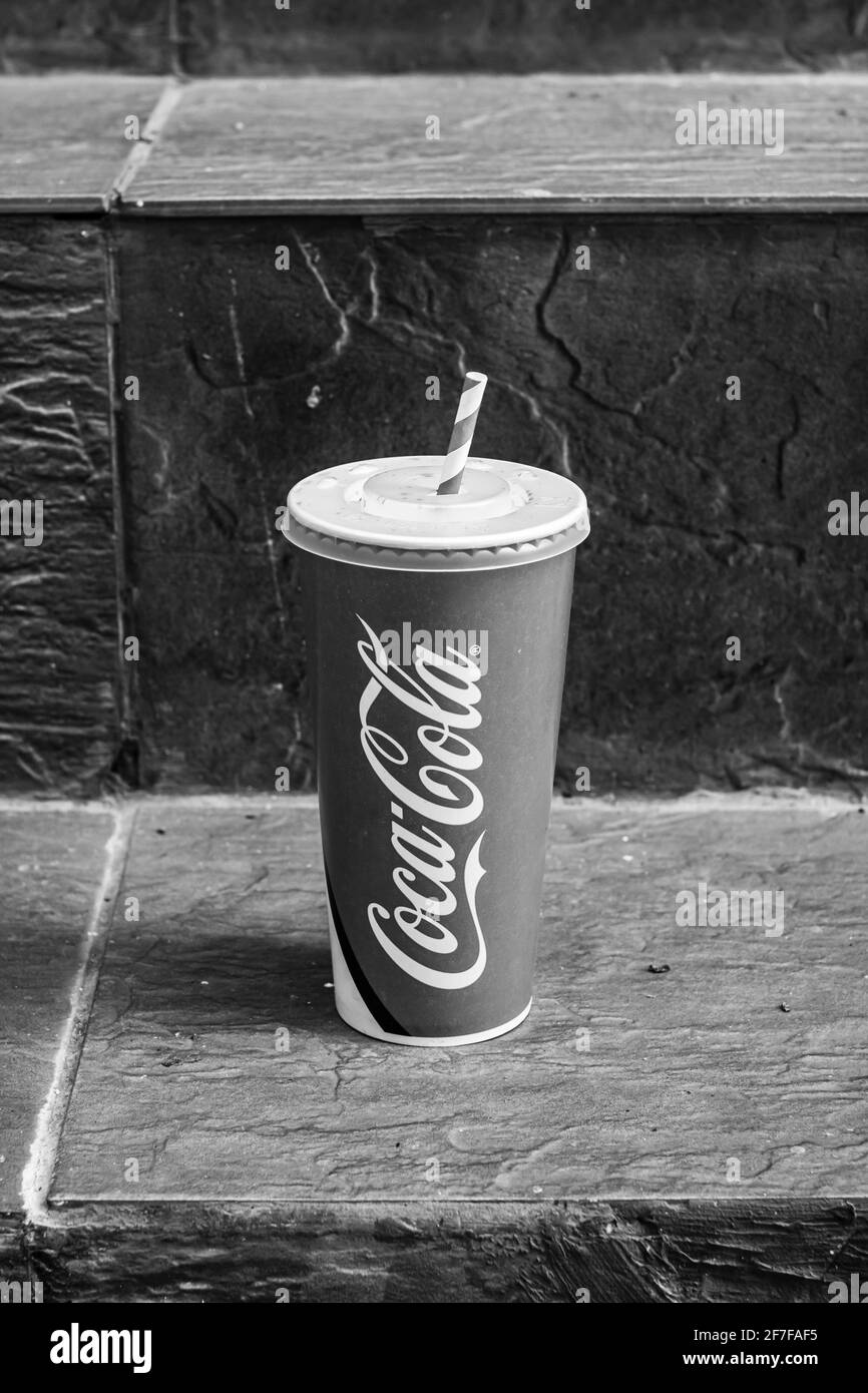 Paper cup coca cola Black and White Stock Photos & Images - Alamy