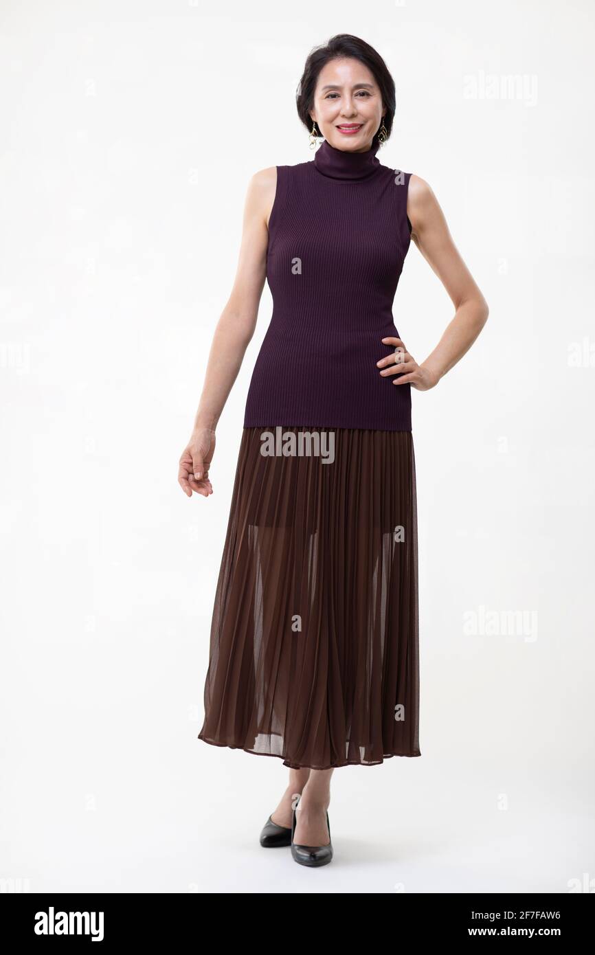 Beautiful mature asian woman hi-res stock photography and images - Alamy