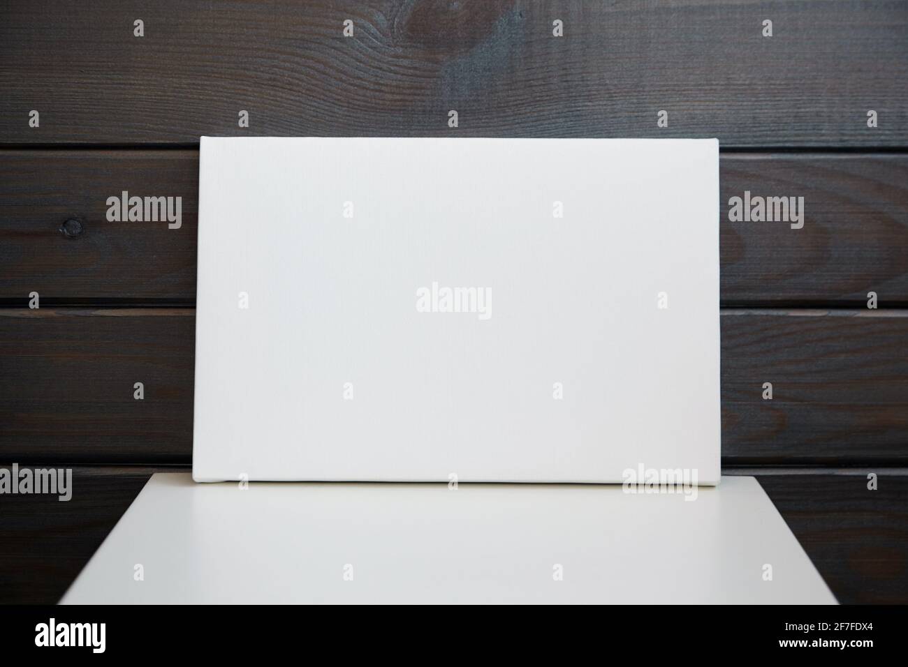 Download Stretched Canvas High Resolution Stock Photography And Images Alamy