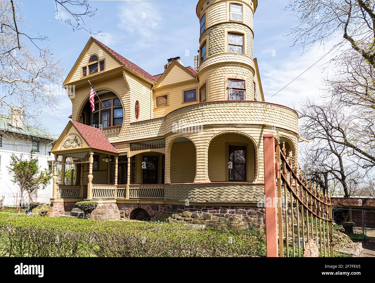 Stapleton hi-res stock photography and images - Alamy