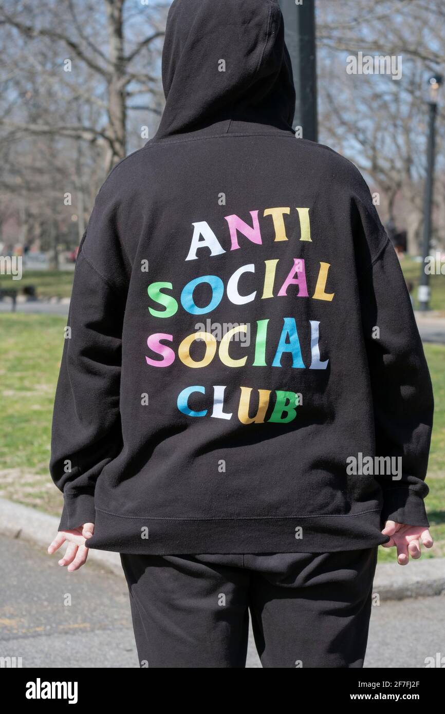 Anti social hi-res stock photography and images - Alamy