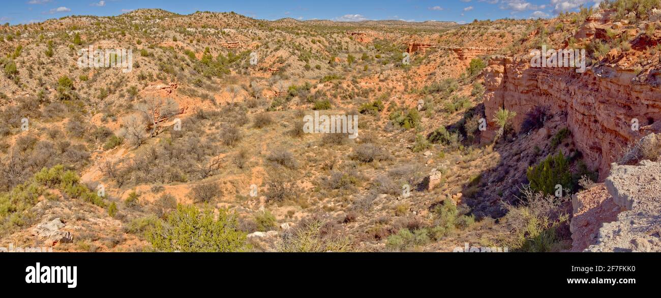A canyon in Dead Horse Ranch State Park along the historic Lime Kiln Trail, Cottonwood, Arizona, United States of America, North America Stock Photo