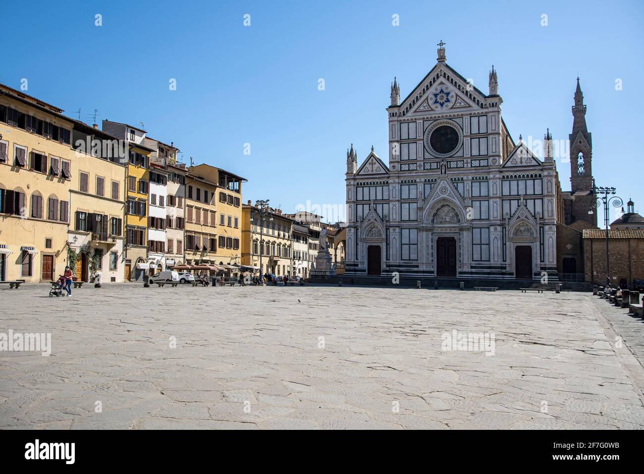 (3/31/2021) Covid-19 lockdown in Italy, Florence is in a high-risk red zone, the square of the Basilica of Santa Croce is empty (Photo by Federico Neri/Pacific Press/Sipa USA) Stock Photo