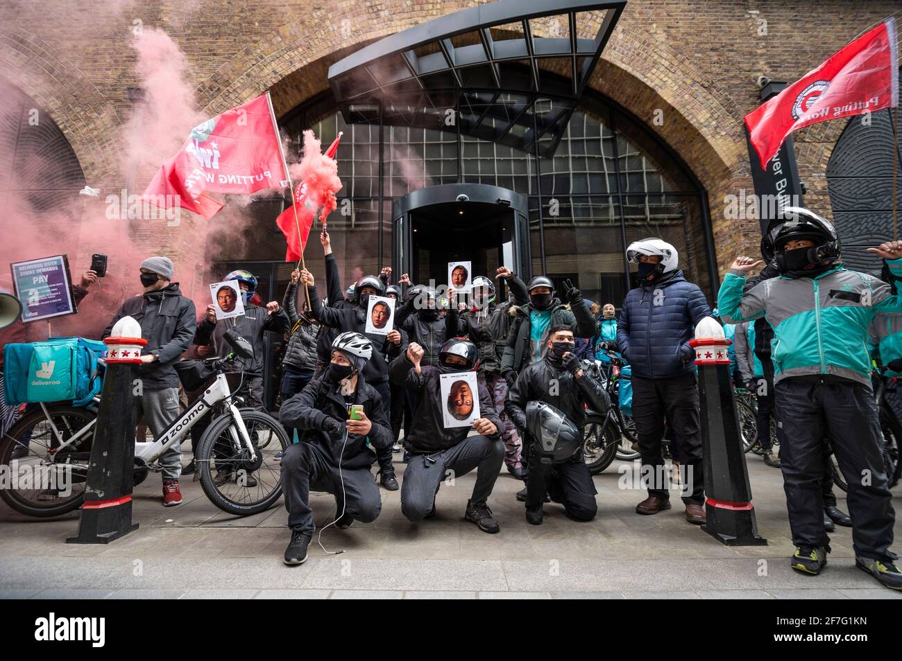 Will shu deliveroo hi-res stock photography and images - Alamy
