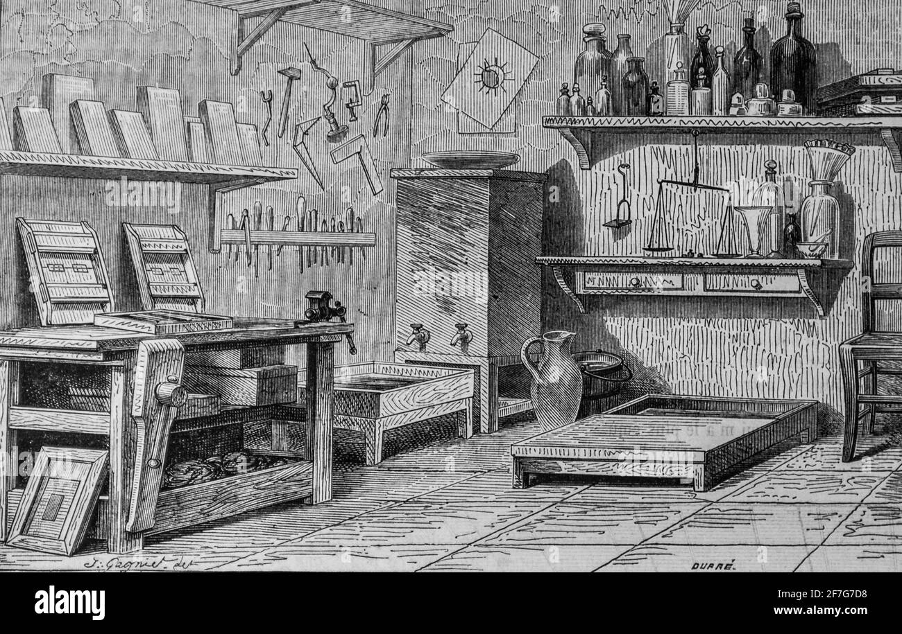 photographie,laboratoire aux positives ,le magazin pitoresque par edouard  charton,1870 Stock Photo