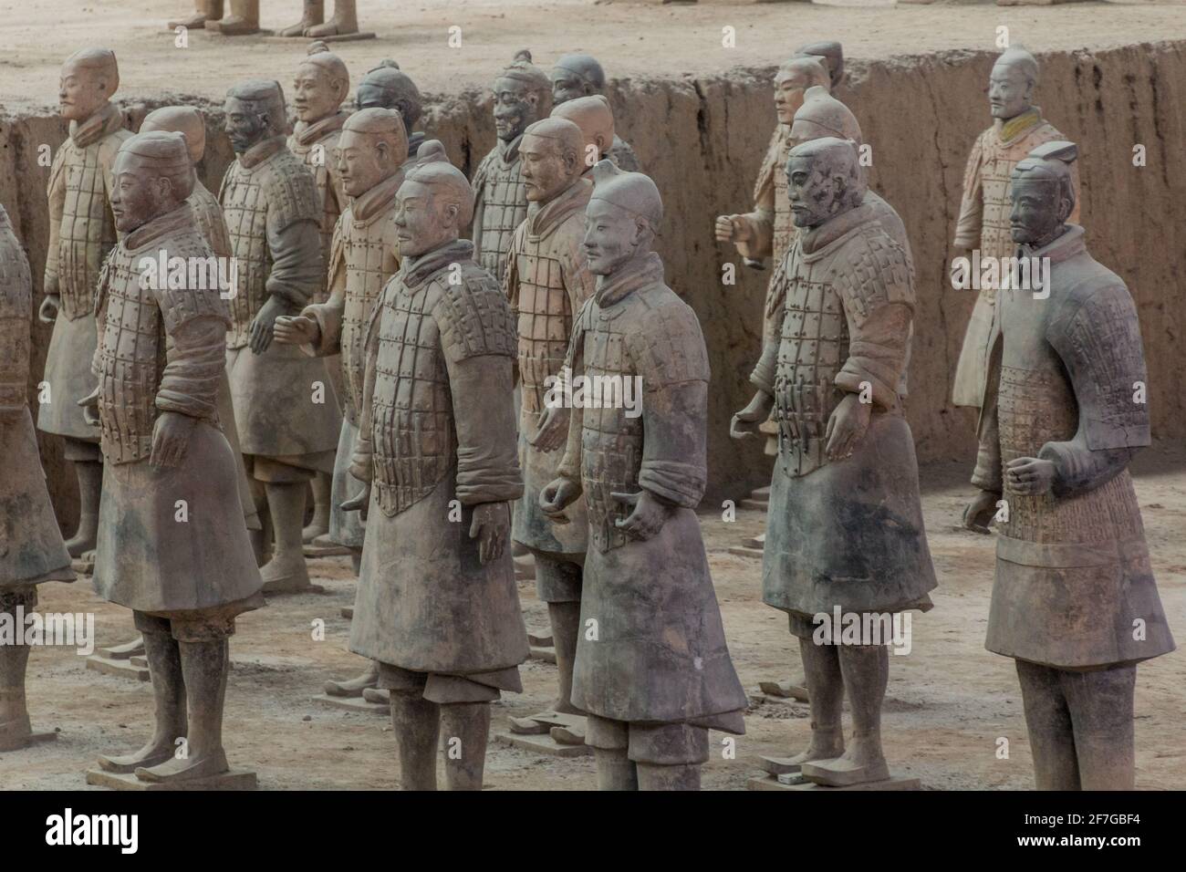 Terracotta scultpures in the Pit 1 of the Army of Terracotta Warriors near Xi'an, Shaanxi province, China Stock Photo