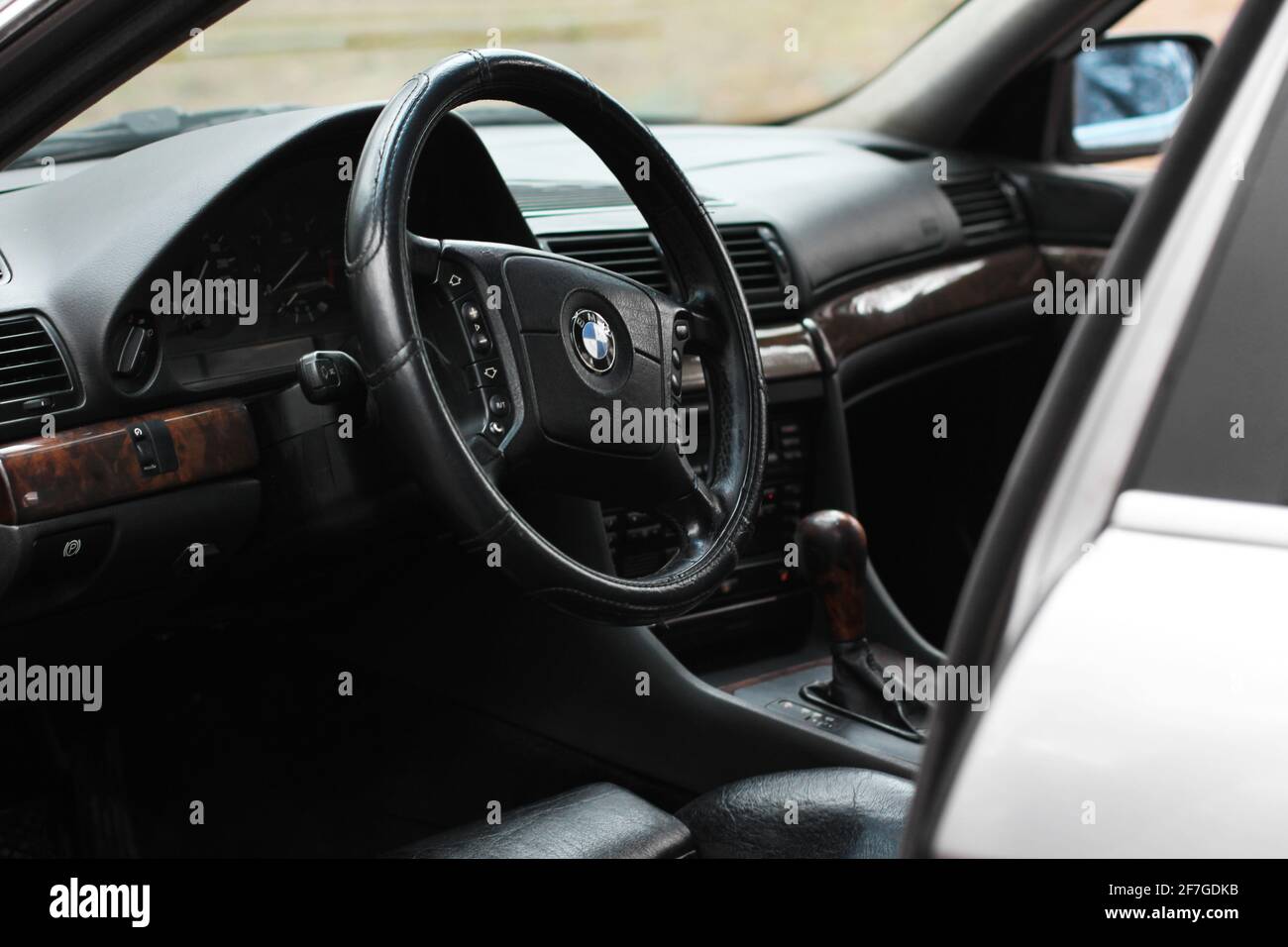 Chernigov, Ukraine - January 6, 2021: Car BMW 7 (E38). View of the interior  of a modern automobile showing the dashboard. Car details. Car interior de  Stock Photo - Alamy