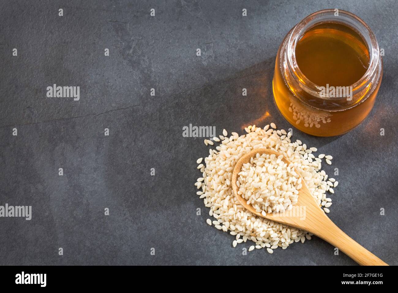 Sesamum indicum Sesame seeds with honey Stock Photo Alamy