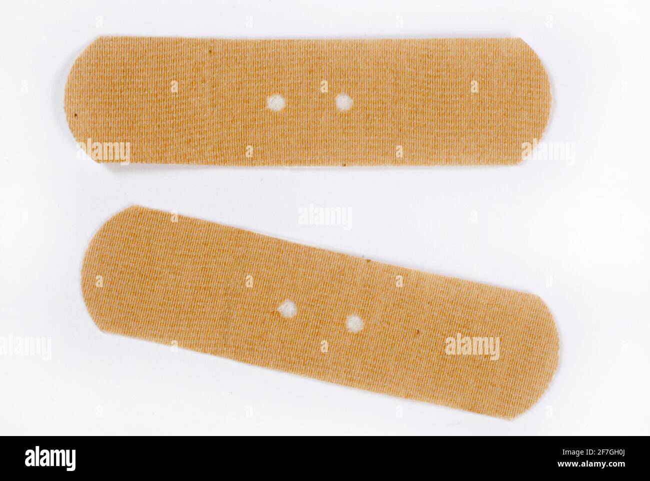 Band aid 2 hi-res stock photography and images - Alamy