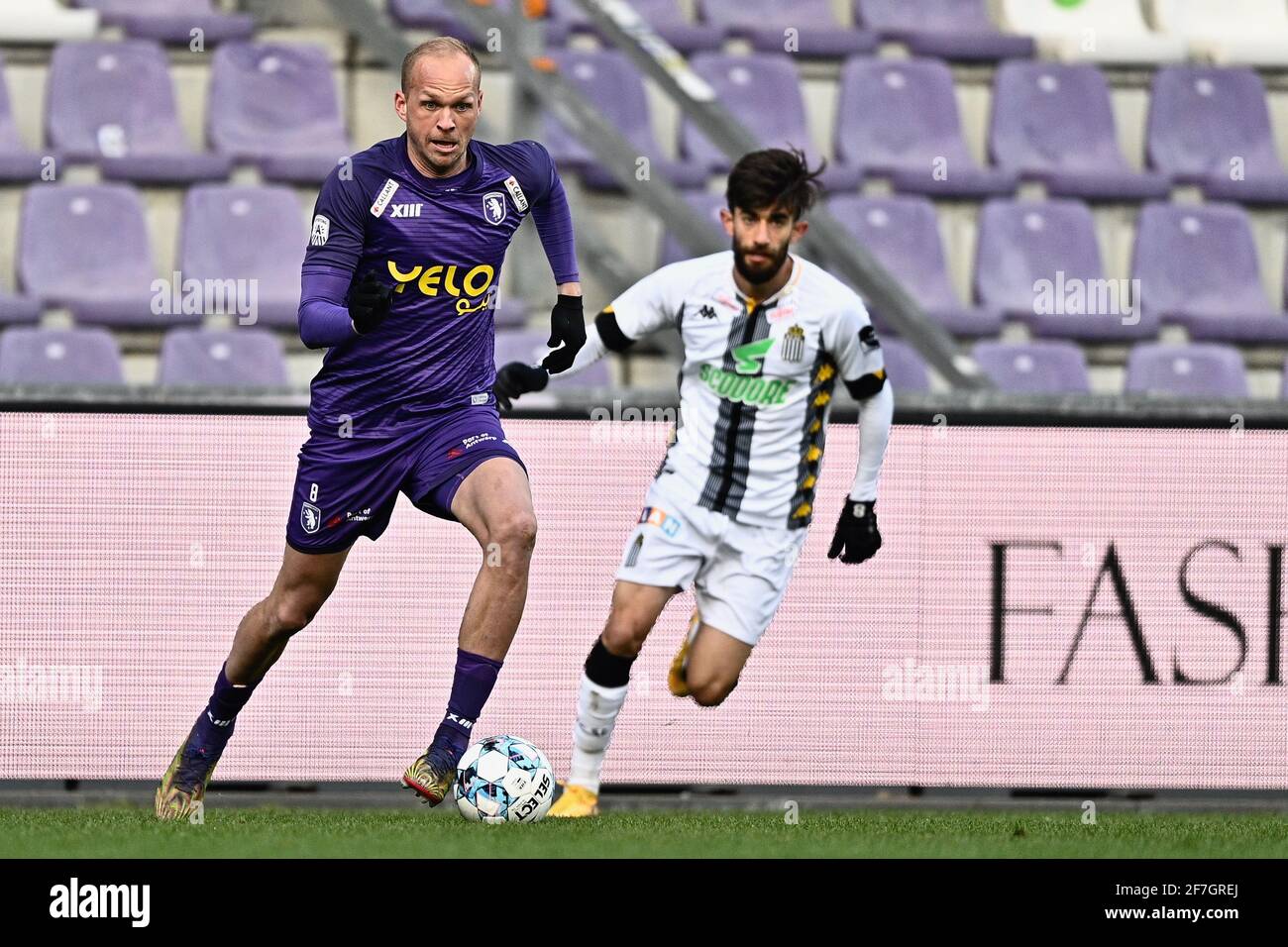Beerschot's Raphael Holzhauser pictured in action during a postponed soccer match between Beerschot VA and Sporting Charleroi, Wednesday 07 April 2021 Stock Photo