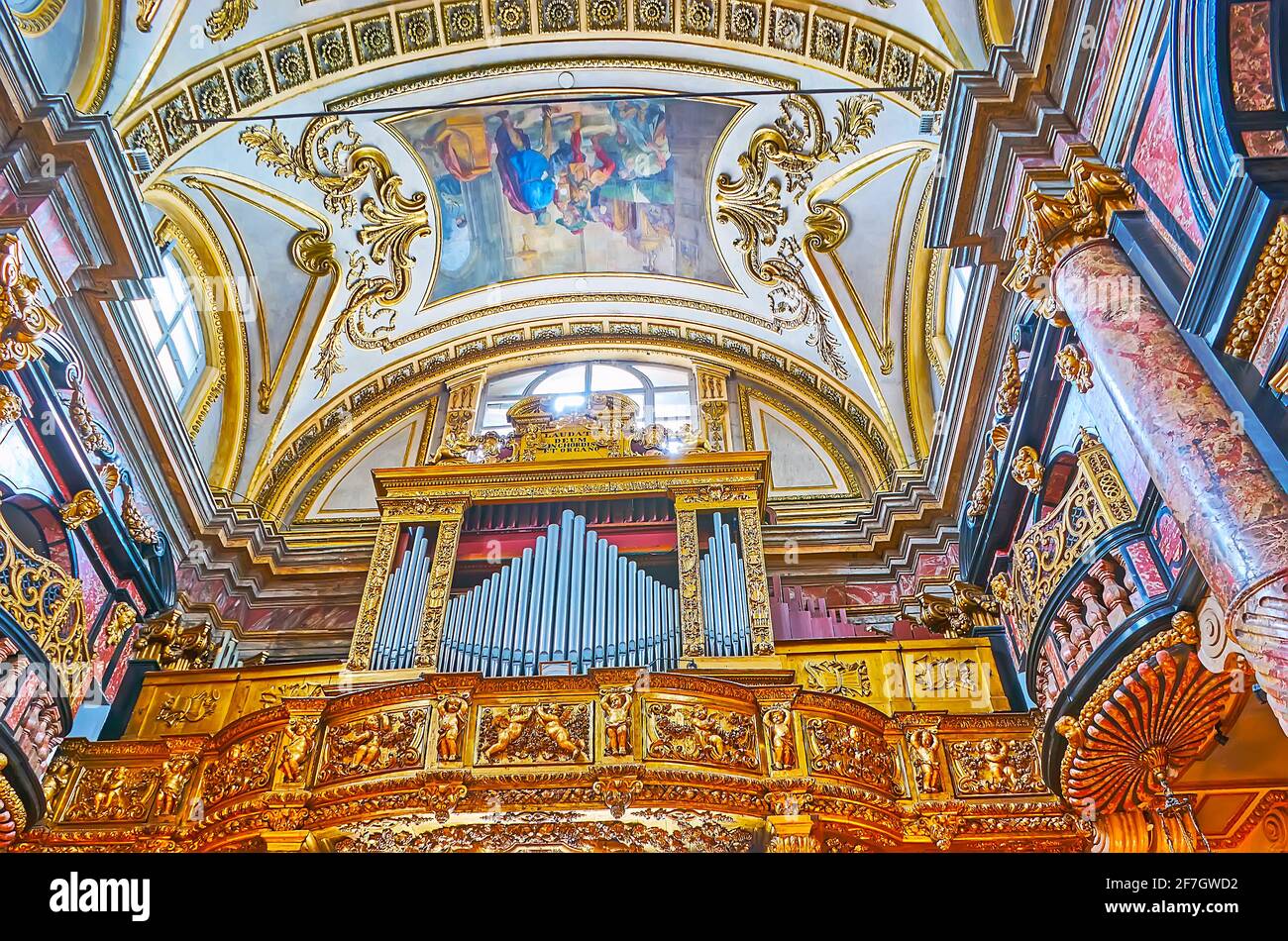 TURIN, ITALY - May 9, 2012: The ornate gilt organ in Basilica of Corpus  Domini with carved reliefs, sculptures, patterns and garlands, on May 9 in  Tur Stock Photo - Alamy