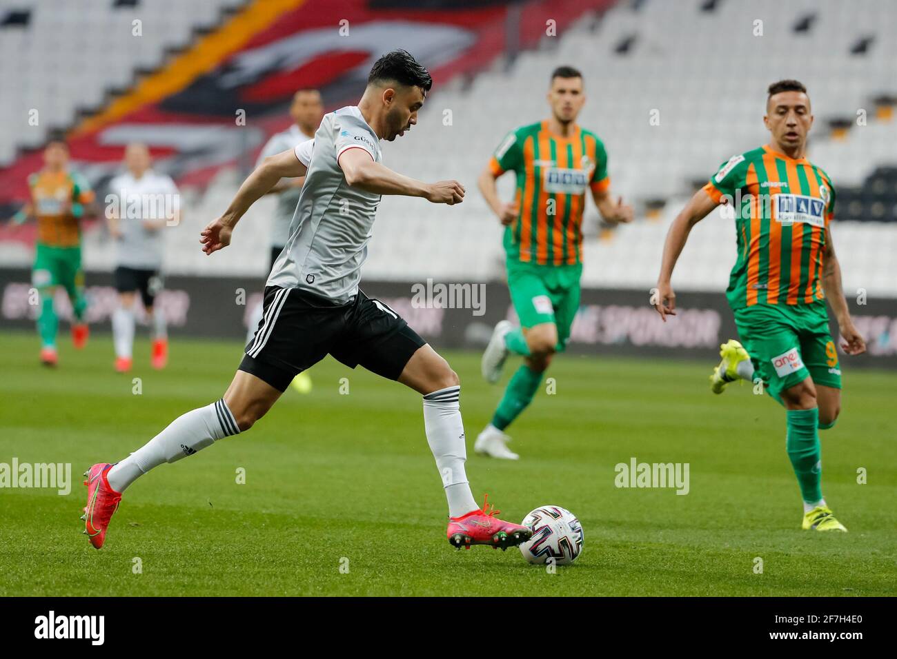 Page 2 Ghezzal High Resolution Stock Photography And Images Alamy