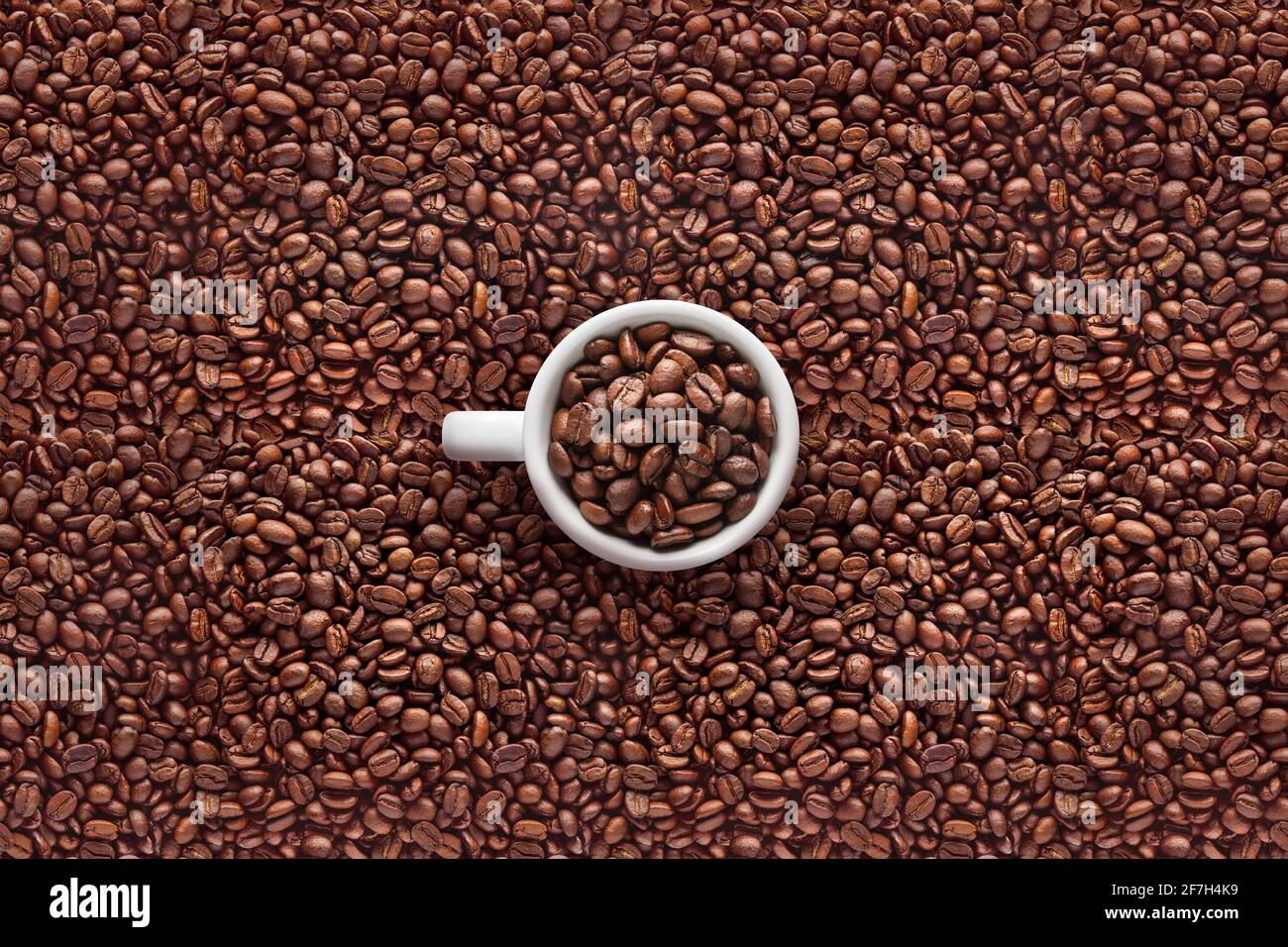 Coffee cup on beans seamless background Stock Photo