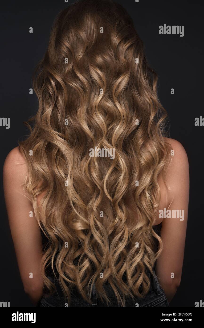 Brunette hair blonde highlight hi-res stock photography and images - Alamy