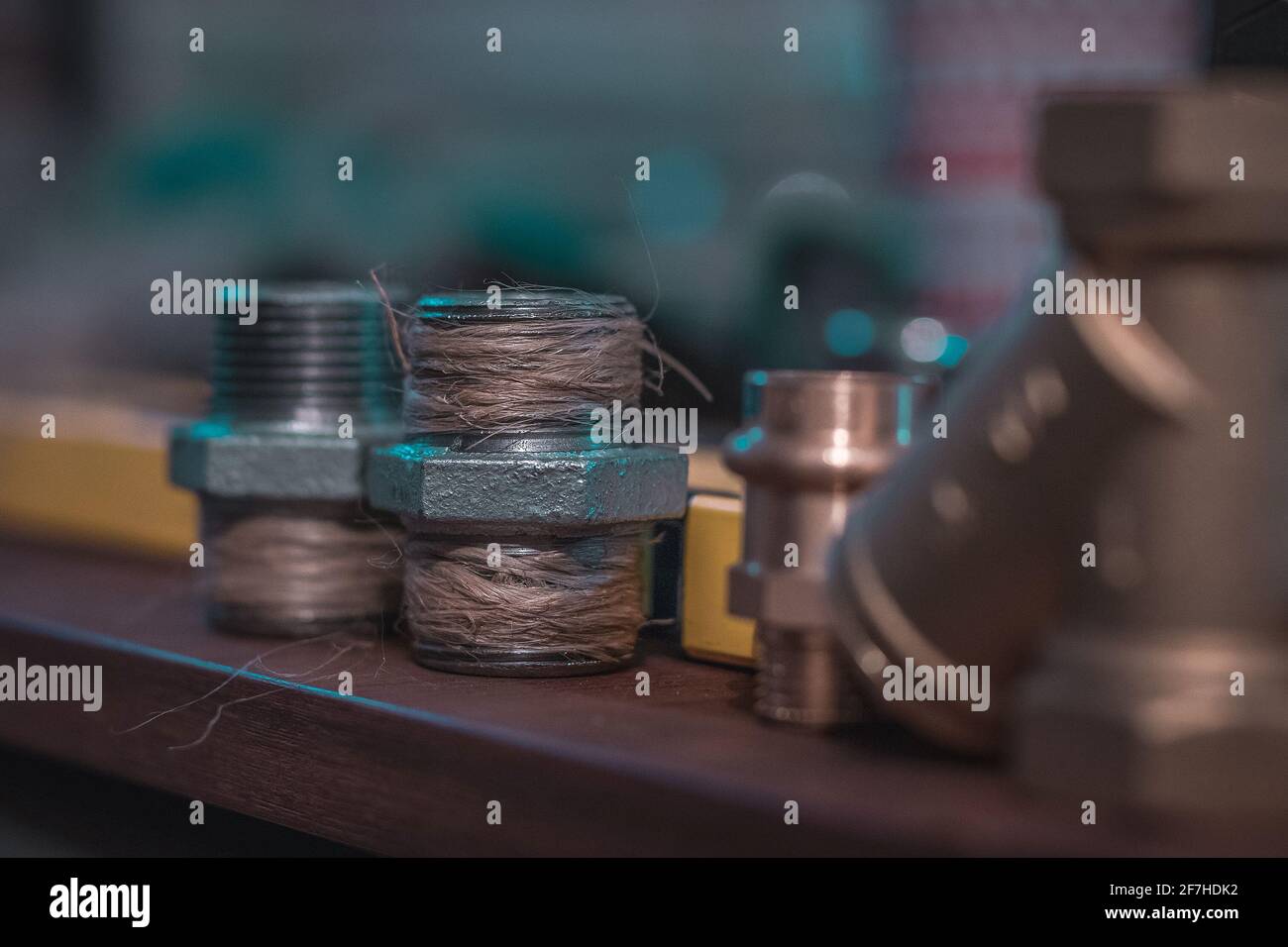 Pipe sealing hires stock photography and images Alamy