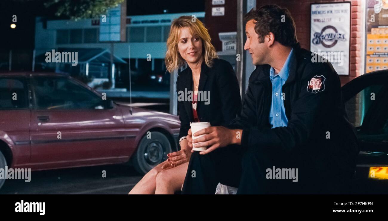 USA.Kristen Wiig and Chris O'Dowd in a scene from the (C)Universal Pictures  film: Bridesmaids (2011). Plot: Competition between the maid of honor and a  bridesmaid, over who is the bride's best friend,, image size:1300x740