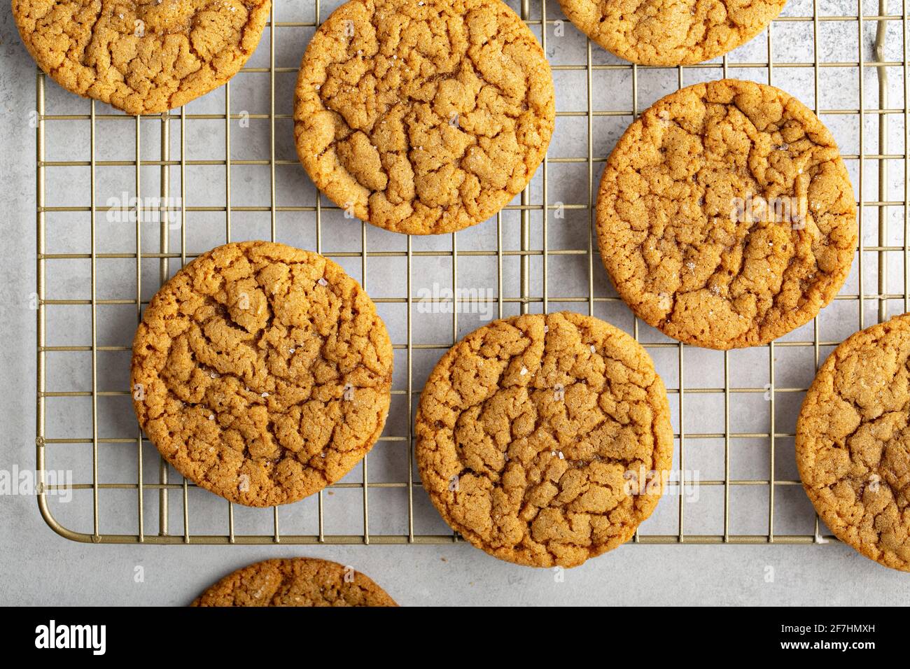 Thin and chewy molasses cookies on a baking rack Stock Photo Alamy