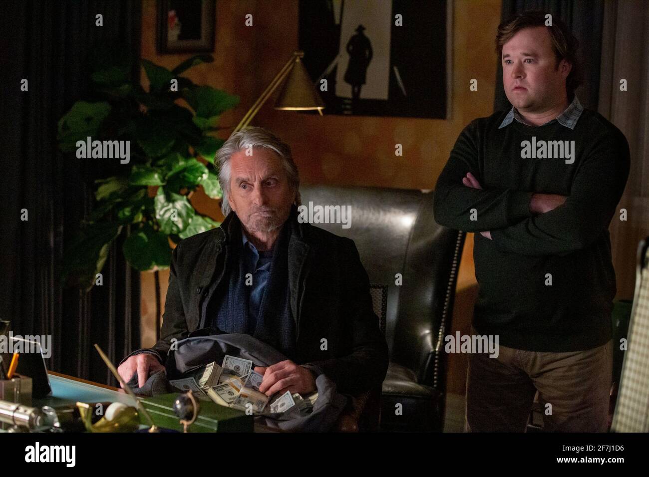 Michael Douglas, Haley Joel Osment, "The Kominsky Method" Season 2