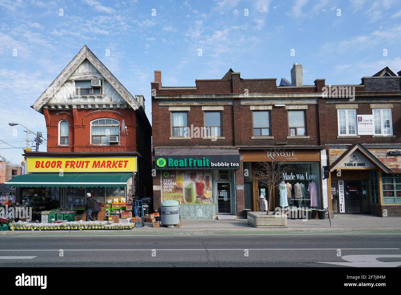 Bloor street toronto hi-res stock photography and images - Alamy