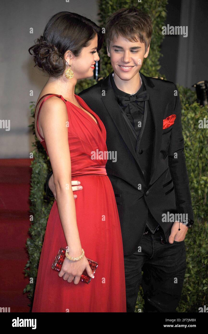 Selena Gomez and Justin Bieber at the 2011 Vanity Fair Oscar Party